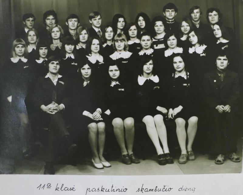 1973–1974 m. m. pirmoji laida (Tauragės IV vidurinė mokykla)